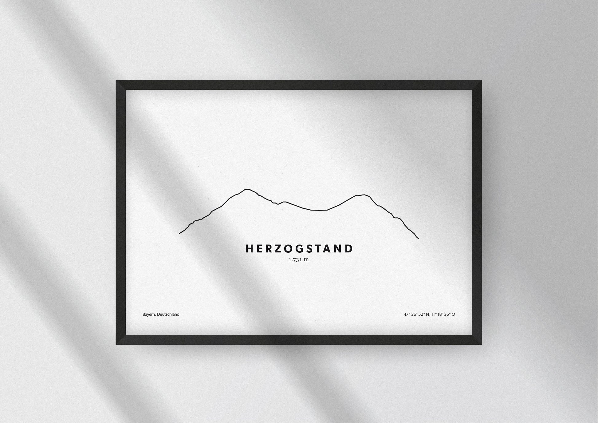 Minimalistische Illustration des Herzogstand in den Bayerischen Voralpen, als stilvoller Einrichtungsgegenstand für Zuhause.