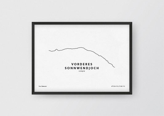 Minimalistische Illustration des Vorderen Sonnwendjoch, dem südöstlichen Ausläufer des Rofangebirges in Tirol, als stilvoller Einrichtungsgegenstand für Zuhause.